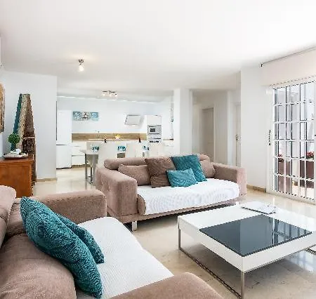 Casa Virgo 빌라 아데제